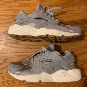 Nike Huarache Women’s